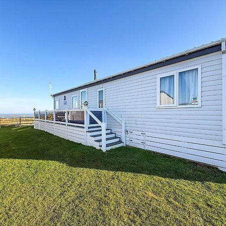 Stunning 6 Berth Lodge With Full Sea Views In Suffolk Ref 68007Cr Lowestoft Dış mekan fotoğraf