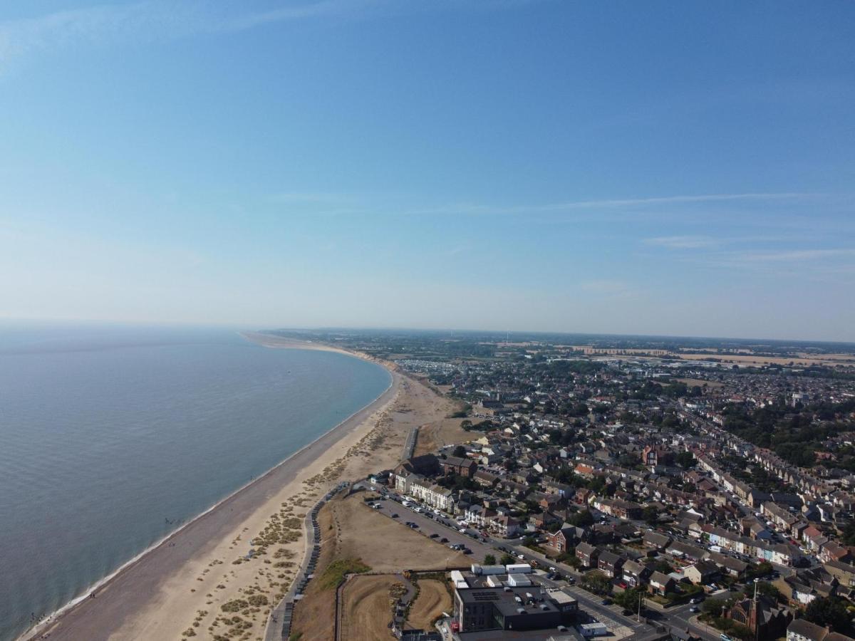 Stunning 6 Berth Lodge With Full Sea Views In Suffolk Ref 68007Cr Lowestoft Dış mekan fotoğraf