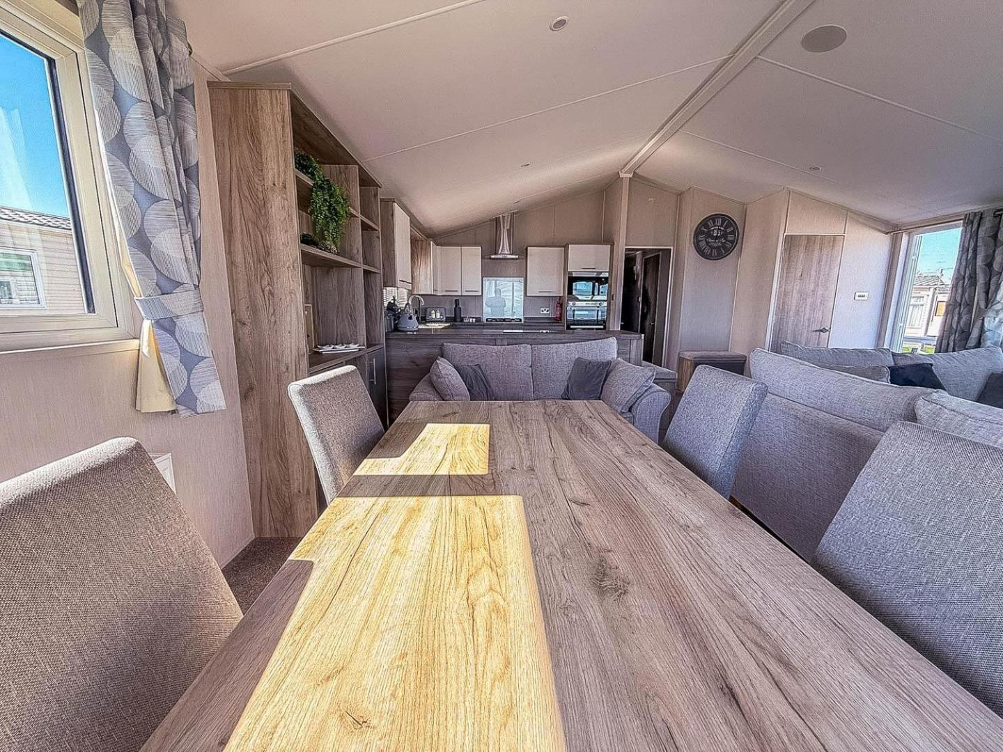 Stunning 6 Berth Lodge With Full Sea Views In Suffolk Ref 68007Cr Lowestoft Dış mekan fotoğraf